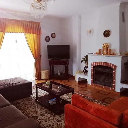 Vivenda Ribeiro Дом отдыха Лагуш