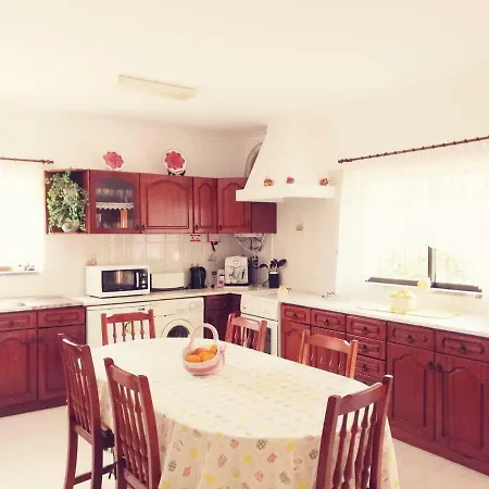 Holiday home Vivenda Ribeiro *
