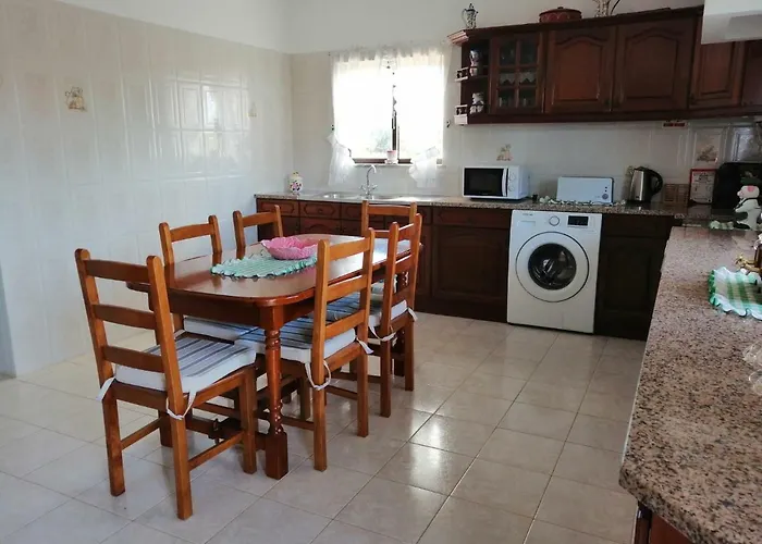 Vivenda Ribeiro * Lagos